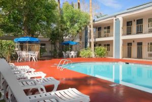 Pool at the Travelodge by Wyndham Bakersfield in Bakersfield, California