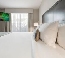 serviced accommodation fullerton Chase Suite Hotel Brea