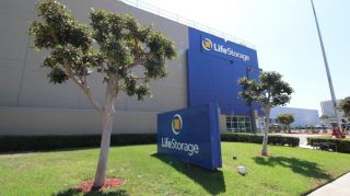 records storage facility irvine Life Storage - Irvine