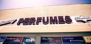 outlet mall lancaster Luxury Perfumes Outlet