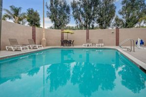 Pool at the La Quinta Inn & Suites by Wyndham Temecula in Temecula, California