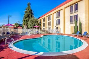 Pool at the La Quinta Inn & Suites by Wyndham Oakland Airport Coliseum in Oakland, California