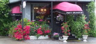 flower designer roseville Judy's Blossom Shop