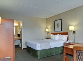 airbnb accommodation sacramento Vagabond Inn Executive - Sacramento (Old Town)