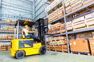 Covers the safe operation of electric, propane, diesel, and gasoline-powered forklifts.