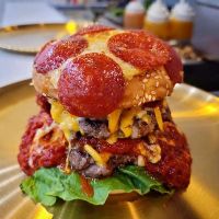 The Pizza Burger